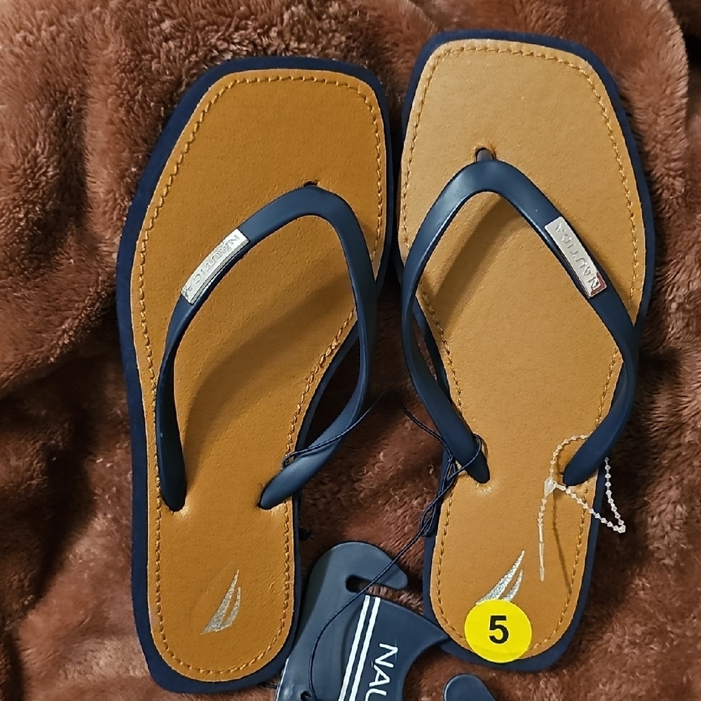 Nautica Tan and Navy Flip Flops